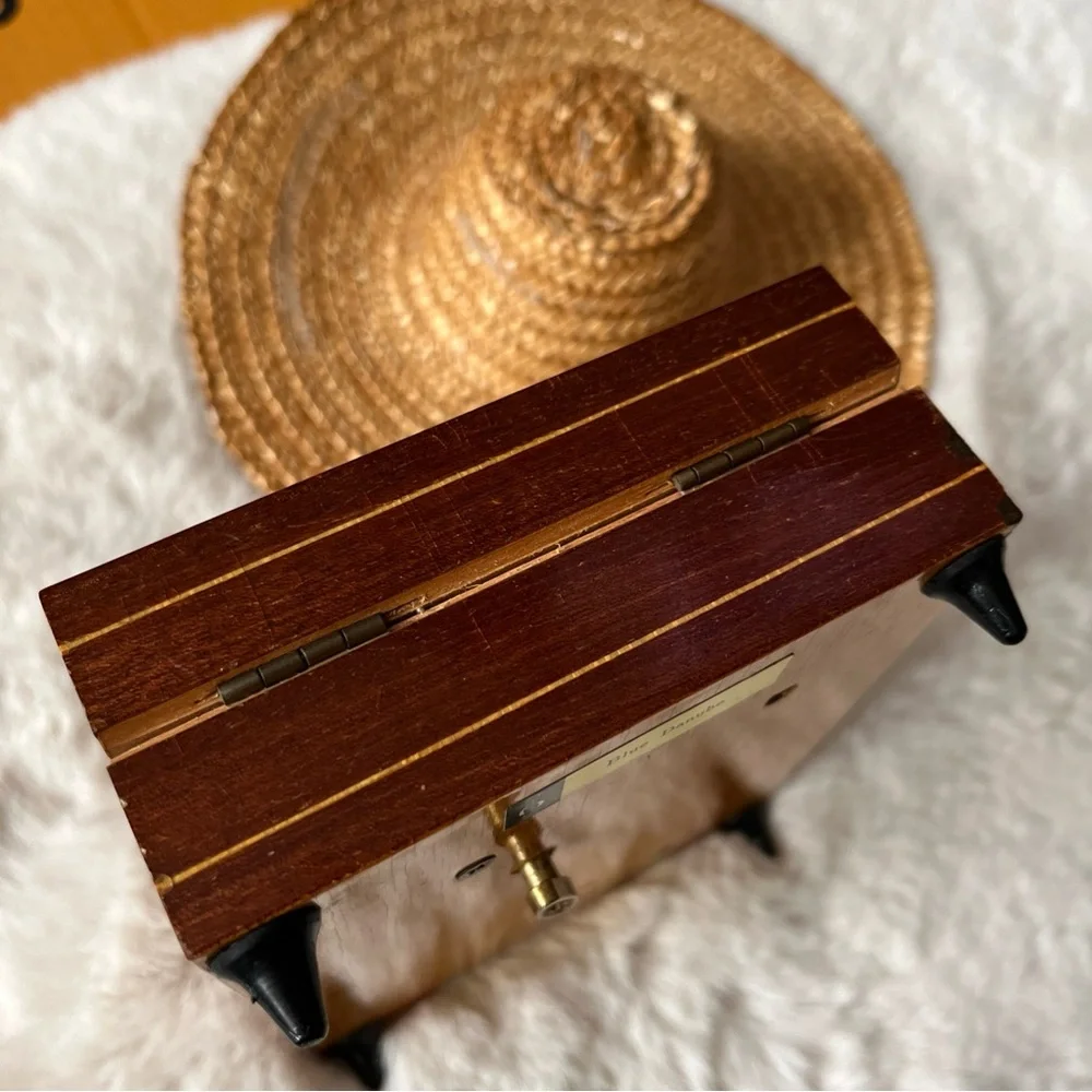 Hummel‎ Wooden Music Box with Gold Accents
